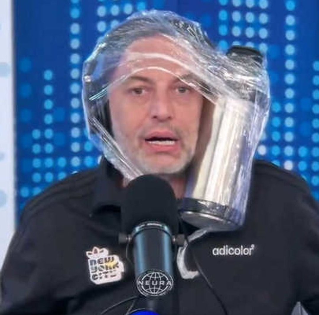 Como lo banco a este tipo. Estafó a un montón de npcs liberkukardos y lo único que tuvo que hacer es hacerse pasar por mogóIico y disimular toda inteligencia y pensamiento propio. El tipo entendió a la perfección el mercado del retraso mental demoliberal.