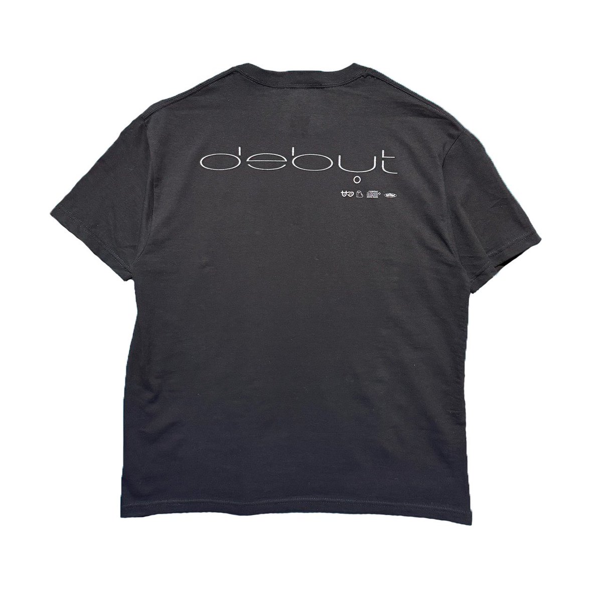 ___amakuchi___'s tweet photo. 【甘口ミク×Nerdist】
⚫️オリジナルTシャツブラック⚫️

過去最大の超超特大版プリント！！

全色のインクにフラッシュ📸や光を反射するリフレクターインクも配合！！
キラキラピカピカ！！超超豪華版！！

#M3 #M3春2026 #初音ミク https://t.co/iJ7k9FeTr2