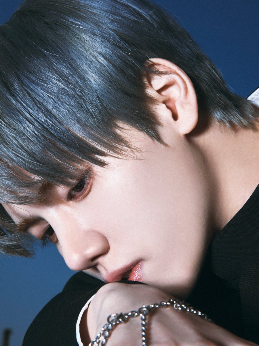 채이나 tweet media