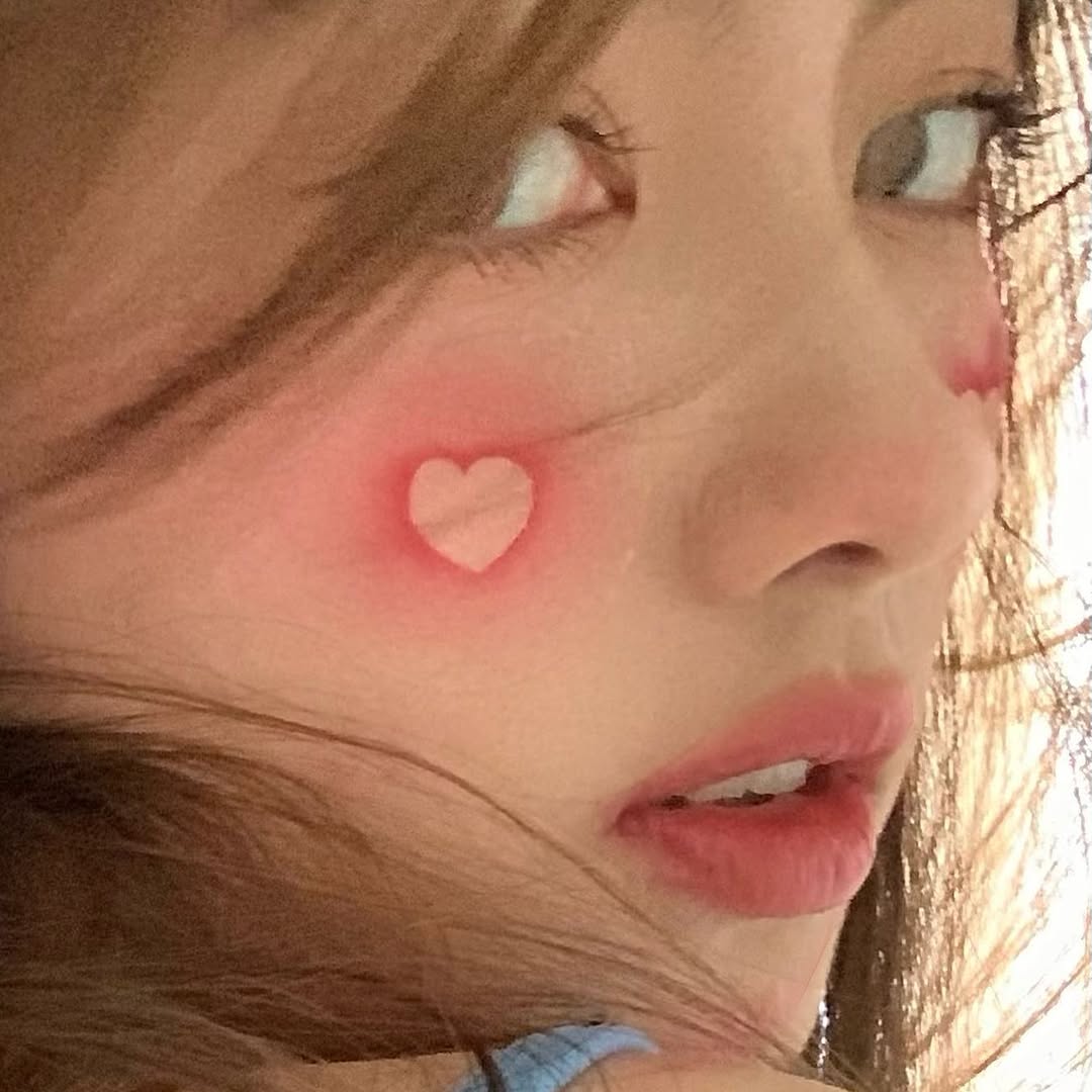 刘, 𝖩. 𝒩𝖨𝖢𝖮𝖫𝖤𝖳𝖳𝖤. tweet media