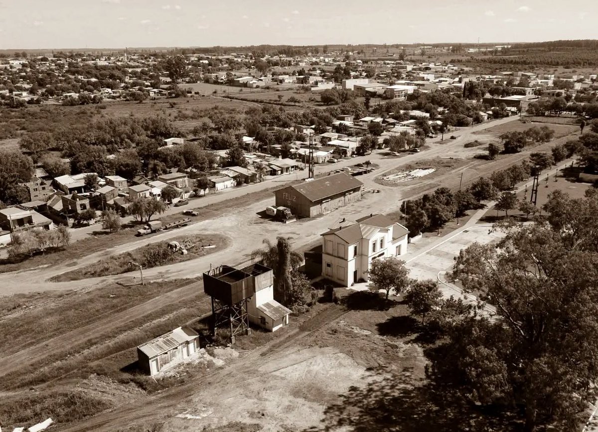 Este 20 de abril, #Mocoretá cumple  #151años y la fecha invita a detenerse un momento para mirar hacia  atrás, abrazar el presente y proyectar el futuro de una comunidad que  nació del encuentro, del esfuerzo y del amor por la tierra.
fmdelestechajari.com.ar/mocoreta-celeb…