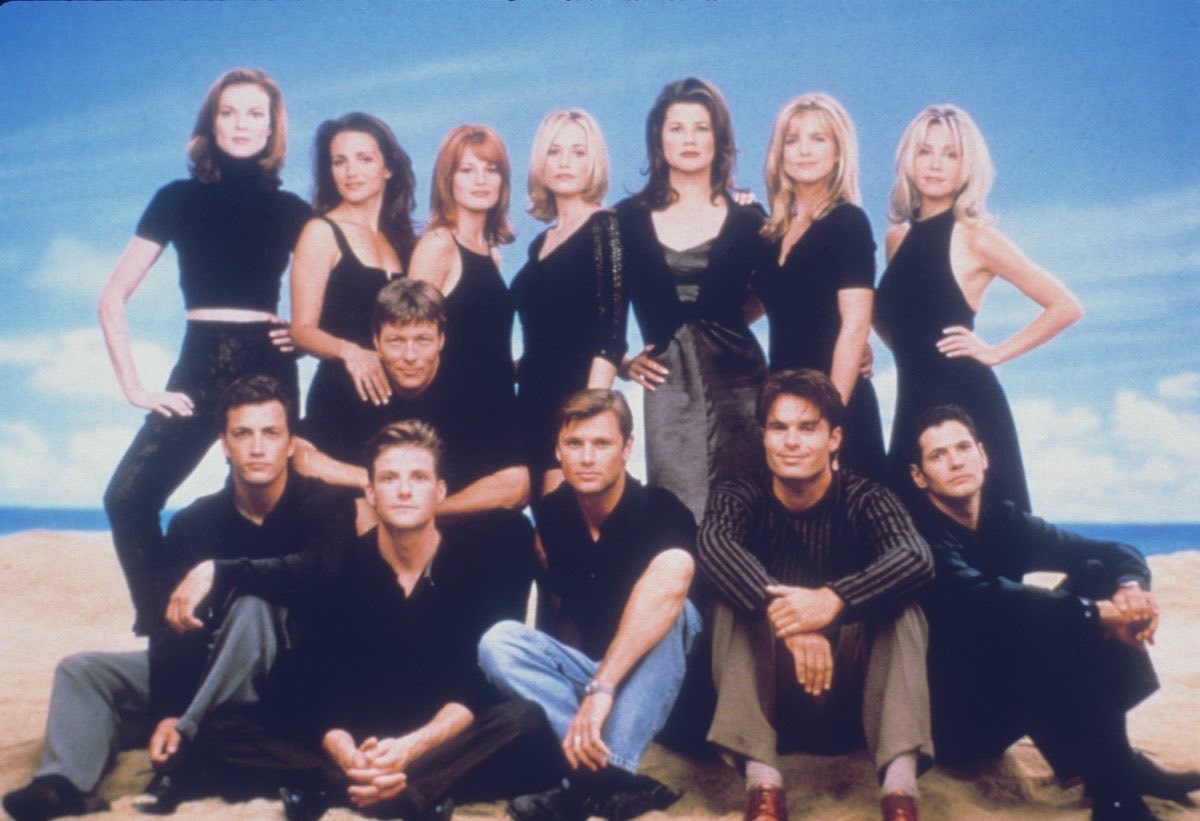 OolaFanForever's tweet image. Actor #PatrickMuldoon, best known for #MelrosePlace &amp;amp; #StarshipTroopers has passed away due to a heart attack, he was only 57. Muldoon was close friends with #RHOBH’s alumni #DeniseRichards. Rest in peace, Patrick.❤️🙏🕊️