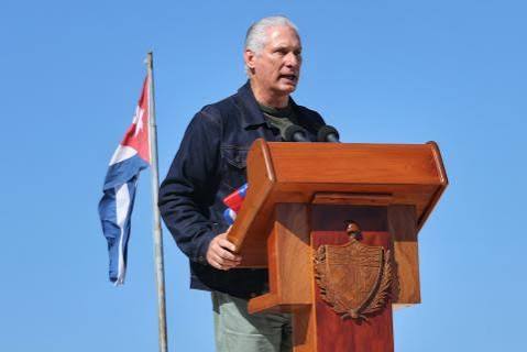 Desde el CPPCC  en Artemisa una calurosa felicitación para nuestro Primer Secretario del CCPCC y Presidente cubano 🇨🇺 <a href="/DiazCanelB/">Miguel Díaz-Canel Bermúdez</a> ,  con  motivo de su cumpleaños,paradigma de revolucionario y  entrega a su pueblo.
<a href="/PartidoPCC/">Partido Comunista de Cuba</a>  
<a href="/PresidenciaCuba/">Presidencia Cuba 🇨🇺</a> 
#YoSigoAMíPresidente