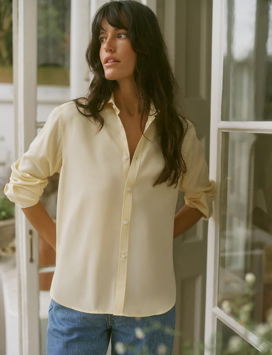 theguide_uk's tweet image. From tailored suiting to slip dresses and off-duty sweats, butter yellow is the defining colour trend for spring 2026 inc this shirt from WNU  #yellow #fashion bit.ly/4cyzaJB