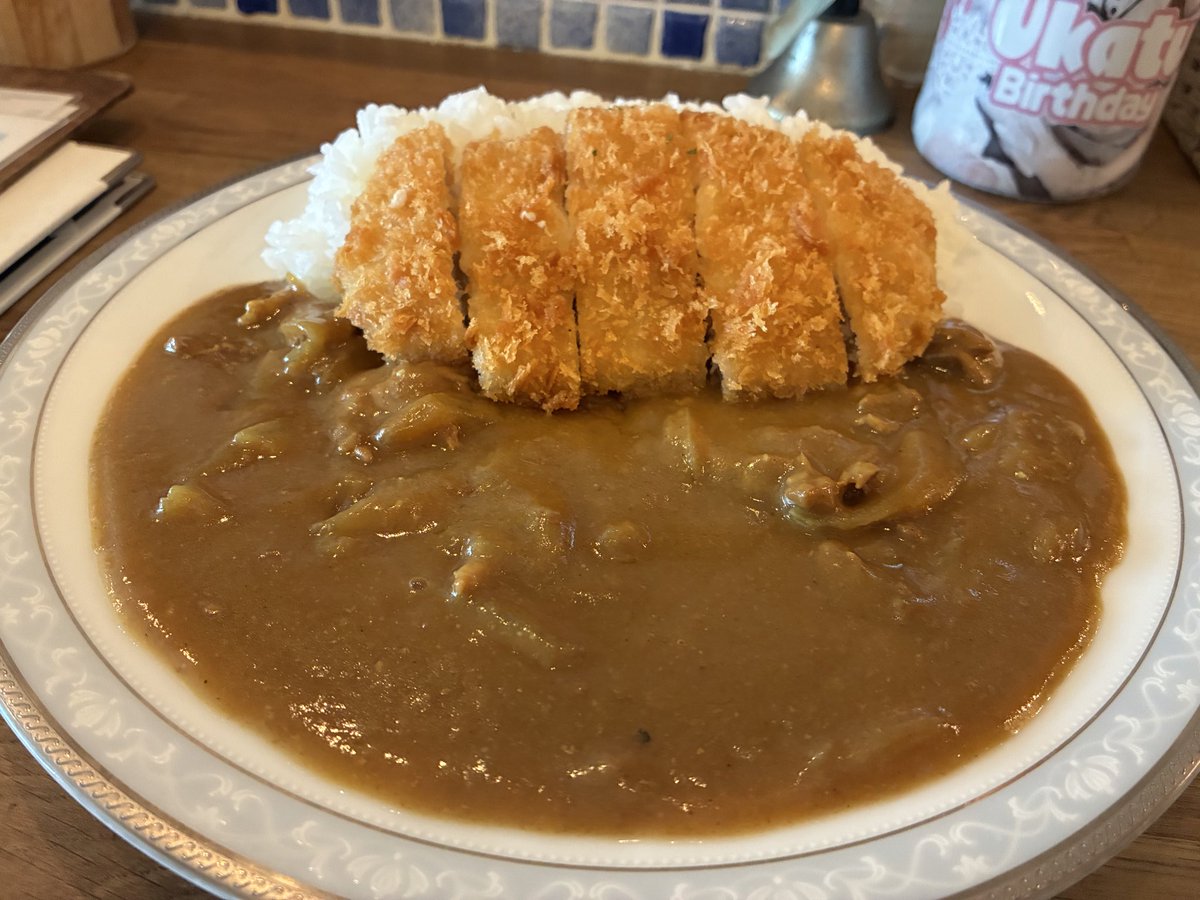 じろう tweet media