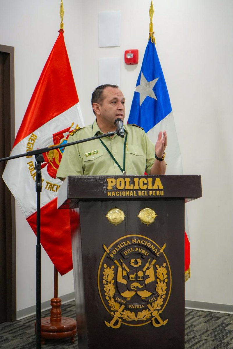 Zofsecar's tweet photo. “Rampol 2026“, VIIIª Reunión de Jefes de Policía de la Zona de Frontera de Chile y Perú. 
Jefe de Zona Gral. Juan Schaaf Gutiérrez y Gral. PNP Helbert Luna Velarde, actual Jefe de la Región Policial Tacna, efectuaron firma del acta de reunión y compromisos estratégicos. https://t.co/bqw1yN6O2q