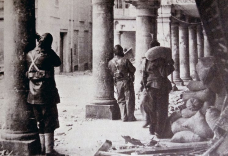 PlataformaMill1's tweet photo. #TalDíaComoHoy, el 20 de abril de 1937, la II Bandera de #LaLegión que defiende tenazmente las posiciones ocupadas en las inmediaciones de #Celadas, #Teruel, rechaza enérgicamente los reiterados ataques a los que se somete a inferioridad numérica. https://t.co/ttEIpyTb6l