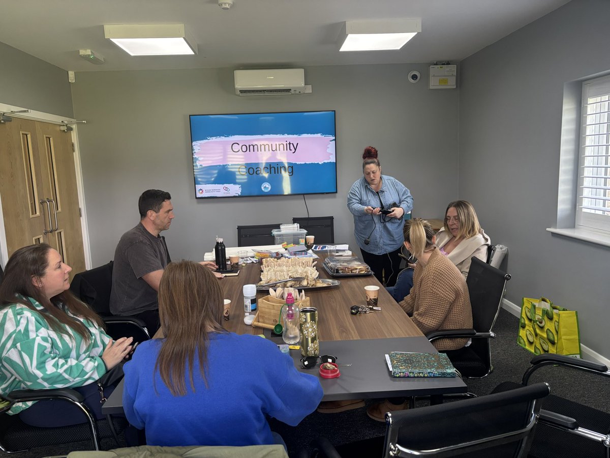 SP_Pavilion's tweet image. 🚨𝗥𝗢𝗢𝗠𝗦 𝗙𝗥𝗢𝗠 £𝟗𝟓🚨

Starting the week with Macmillan Cancer Support Natural England and   @GillWright3 @macmillancancer @NaturalEngland 

➡️ stpeterspavilion.org.uk
☎️ 01942-521381

#sppavilion #wigan #training #conference #venue #meetingroom