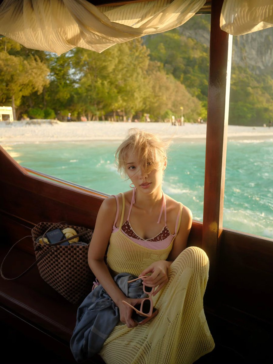 About_TayNew's tweet image. 2026.04.20
แดดไทยแลนด์ ไม่ใช่แฟน ทำแทนไหม้ได้
#Tawan_V