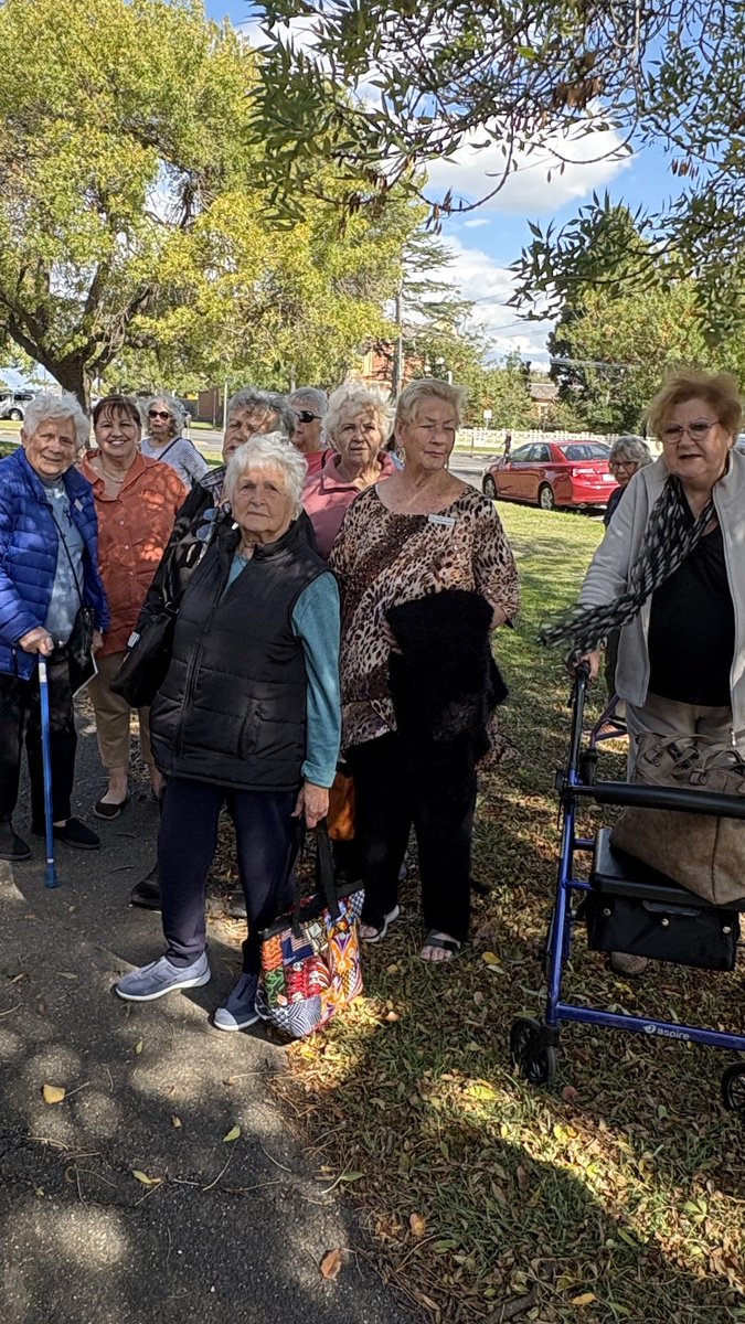 CLAN_AU's tweet image. We hosted 24 women &amp;amp; 1 bloke from #Probus #Gisborne 
It was a pleasure to have you
They showed compassion,genuine interest in our exhibitions
 
1lady in 2 Homes
St Joseph’s Orphanage #Goulburn 
Monti Pio Orphanage #Maitland 

Thanks Beryl for organising
Plz tell your friends😊💙