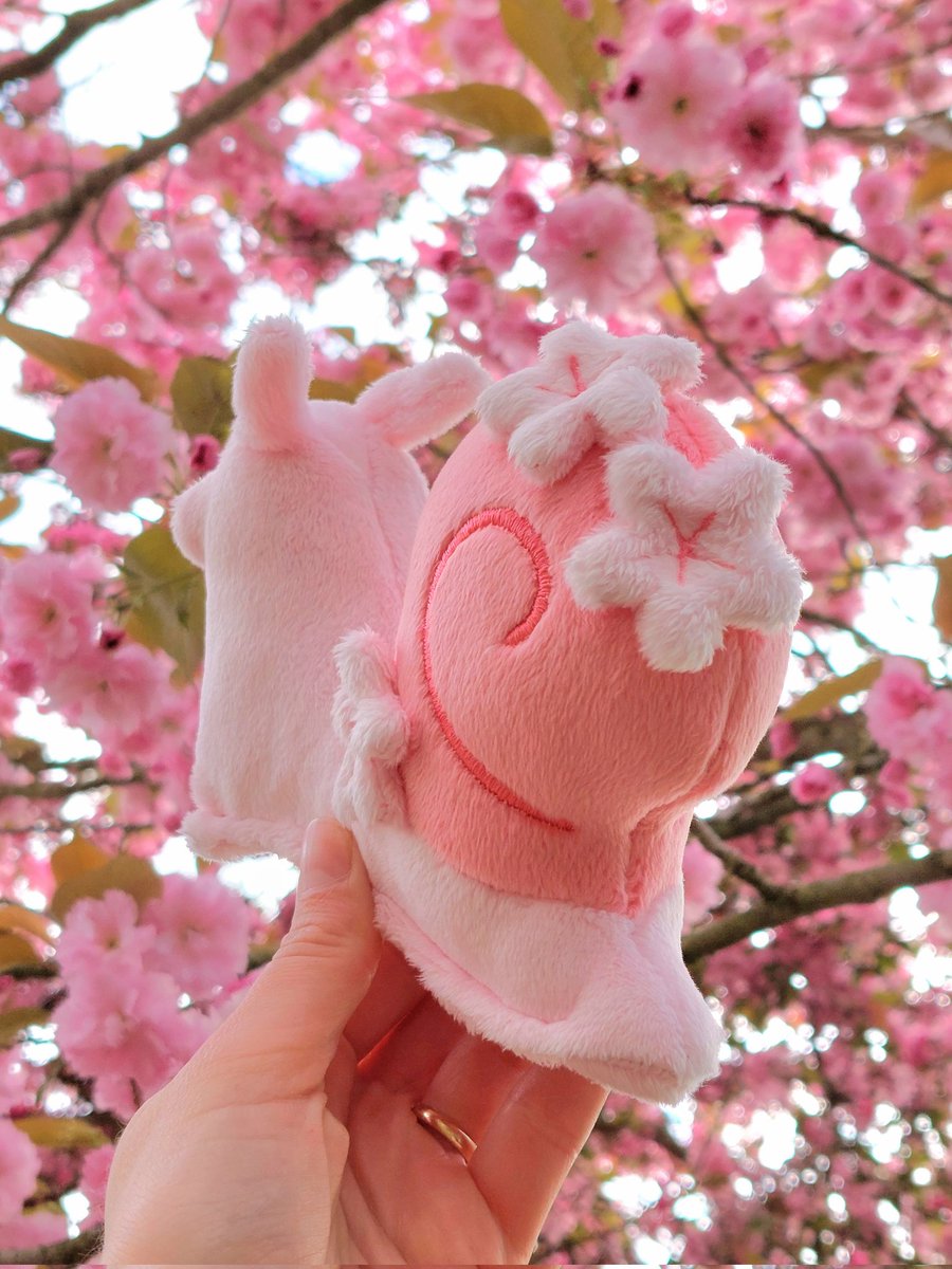 Sophie's Plushies 🐝 tweet media