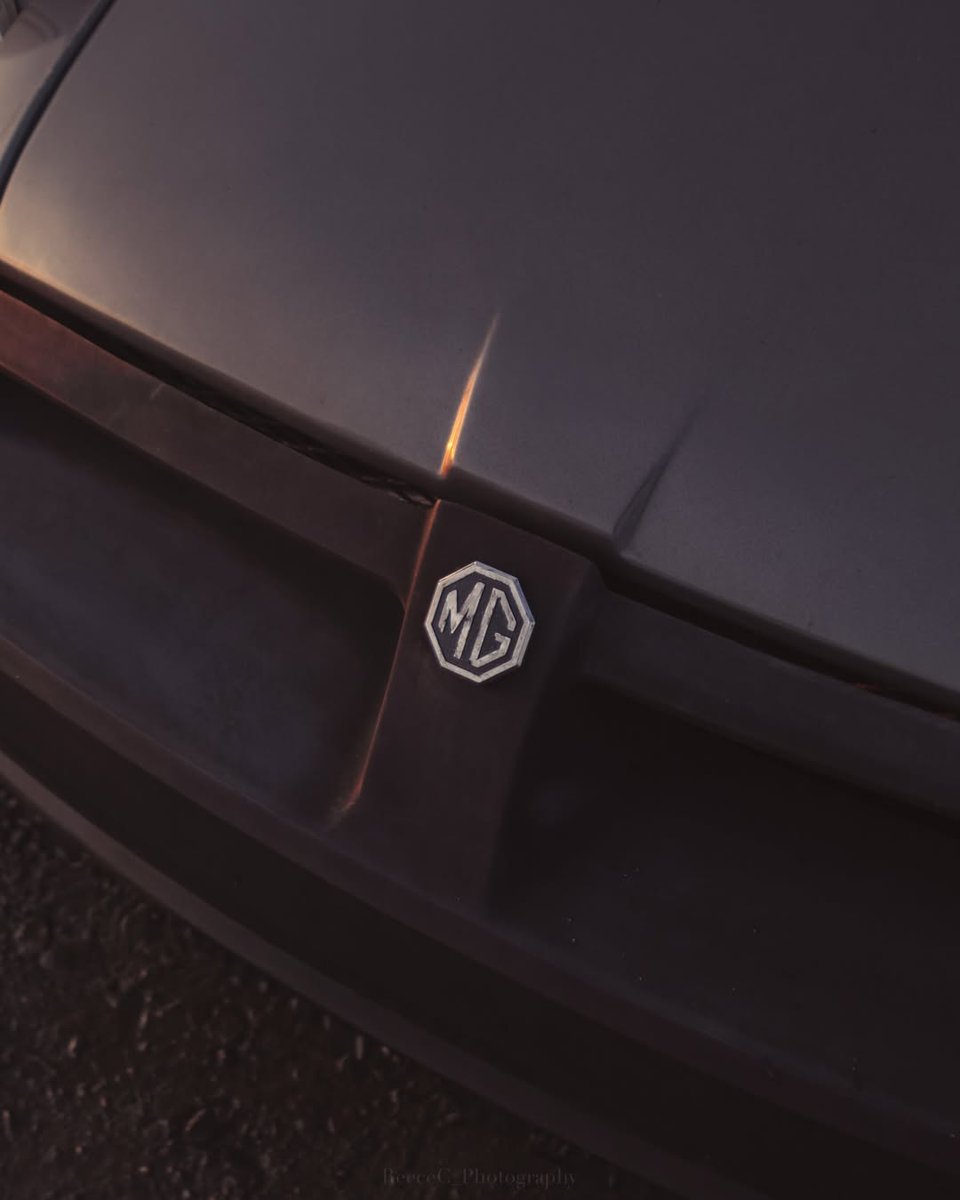 MG Select tweet media