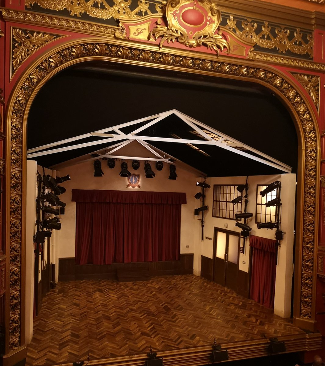 Dramanic's tweet image. It was such a pleasure to watch the cast of Choir Boy do their thing over the weekend on this #stage @stratfordeast. Great voices on that stage! #ActorsLife #Theatre #Dramanic #acting