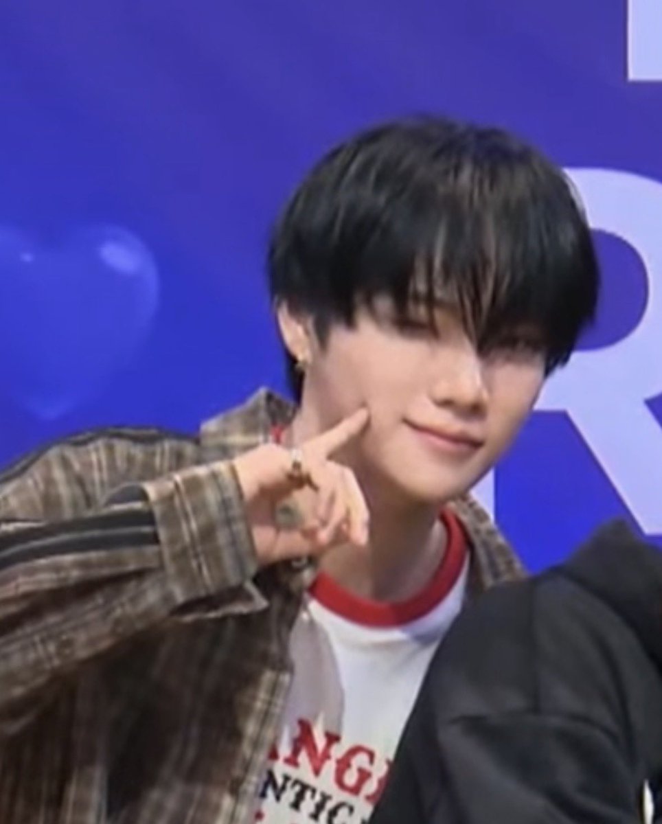 랑 tweet media