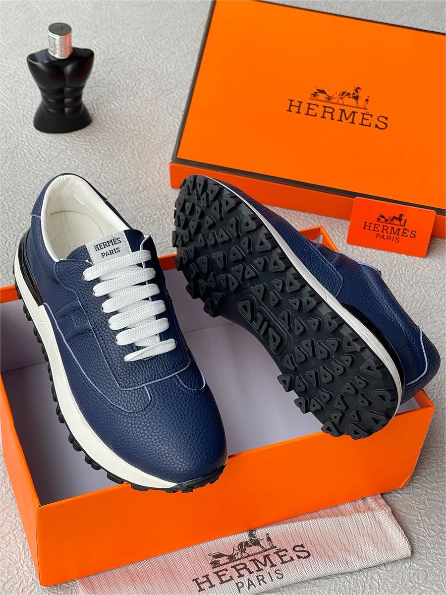 toppyshow's tweet image. Hermes 
Size: 40-46
Colors: As Displayed 🥰
Price: ₦120,000
Location: Lagos 
Dm to order now &amp;amp; kindly retweet
#Hermes #sneakers #kicks