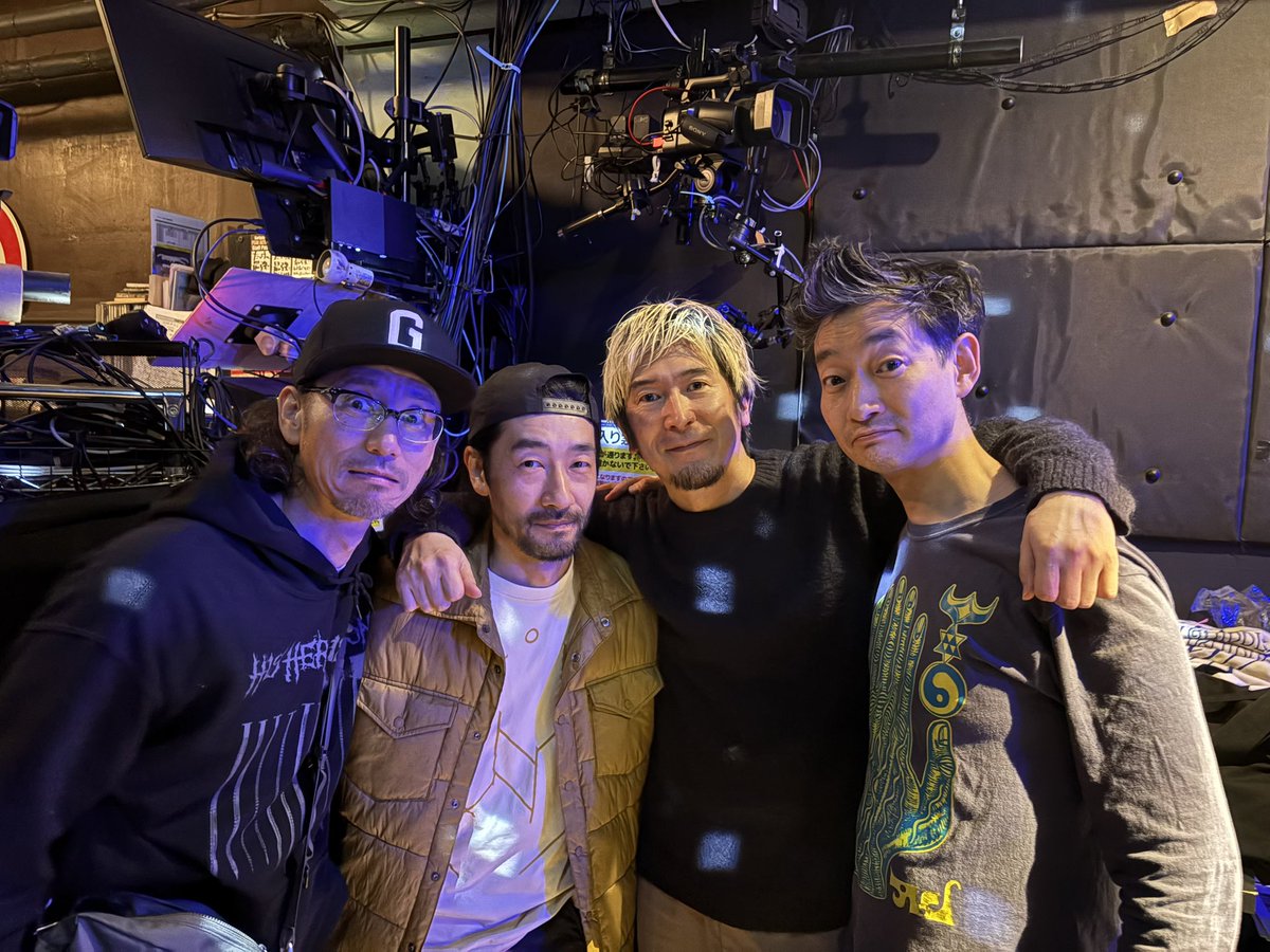 夜根さん tweet media