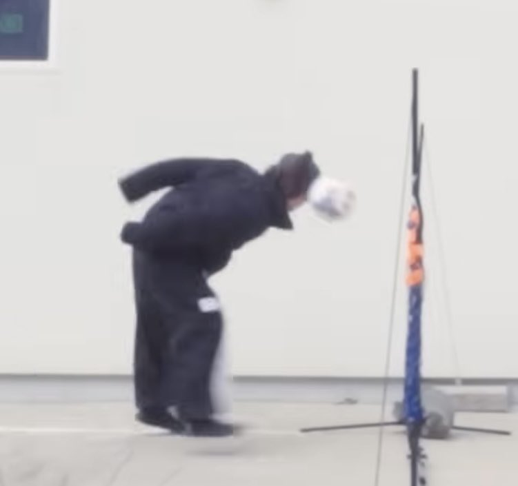 この絶望的なヘディング？した人が私の愛する推しです😁もぉほんと好き
(youtu.be/QKAS24XQ9-A)

#BTS #방탄소년단
#RunBTS #달려라방탄 #달방