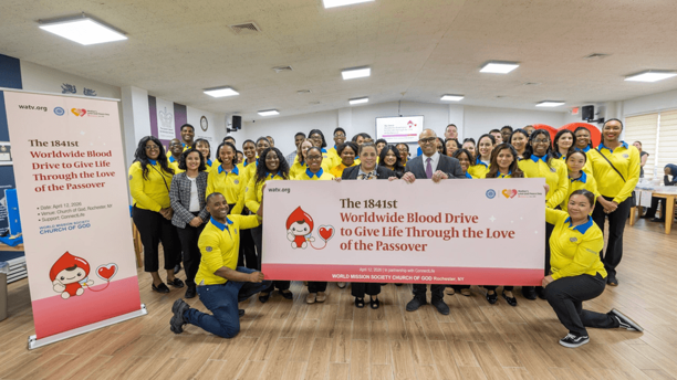 AhnRi_Bintang's tweet image. Church of God holds blood drive to address area shortages  
Acara #Donor #Darah dengan Kasih #Paskah Tuhan yang Menyelamatkan Umat Manusia  #GerejaTuhanAsosiasiMisiDunia, New York, UAS.

msn.com/en-us/health/o…