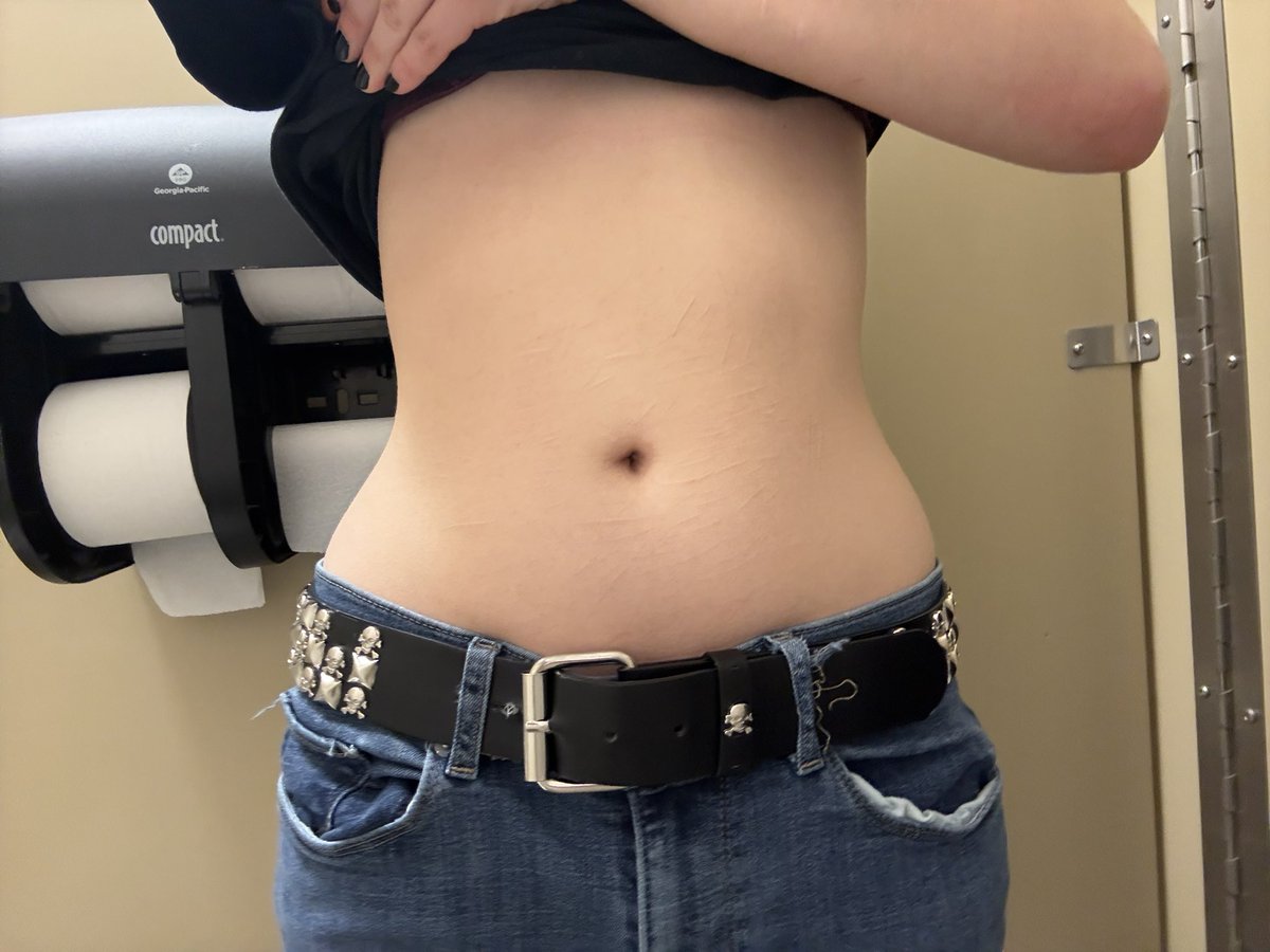 Zooble of shedtwt tweet media