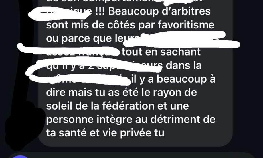 Tele14648's tweet photo. @lequipe La sécurité des boxeurs!N'est pas prise aux sérieux 😞 écarté les juges/Arbitres qualifiés a la demande du président Tjs les mêmes méthodes pour punir les opposants 🤮 bienvenue a la fédération de kickboxing la Ffkmda @AOC1978 @RoxaMaracineanu  @FranceOlympique @Marina_Ferrari https://t.co/4mMoy5Kpj1