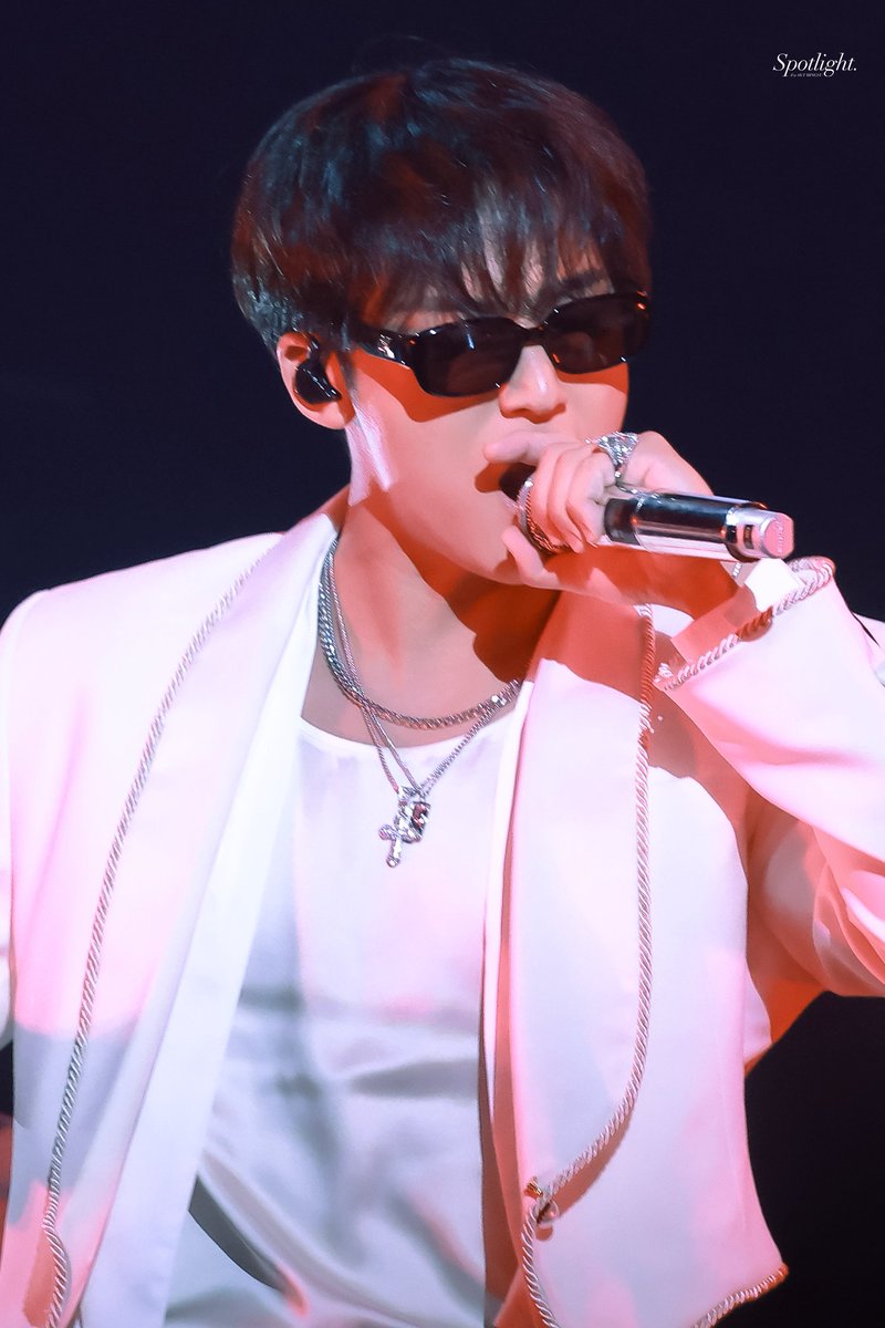 𝘚𝘱𝘰𝘵𝘭𝘪𝘨𝘩𝘵 tweet media