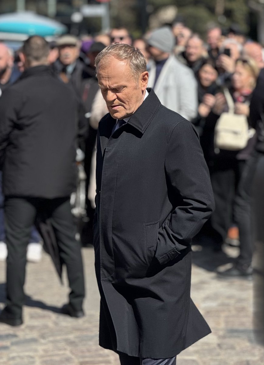 Krzysiek Puternicki tweet media