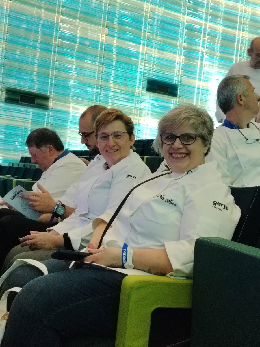 Yolanda Martin Casa R. Mesón Maryobeli tweet media