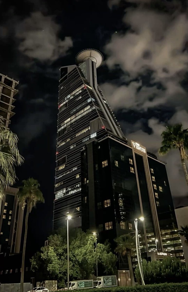 شذى . tweet media