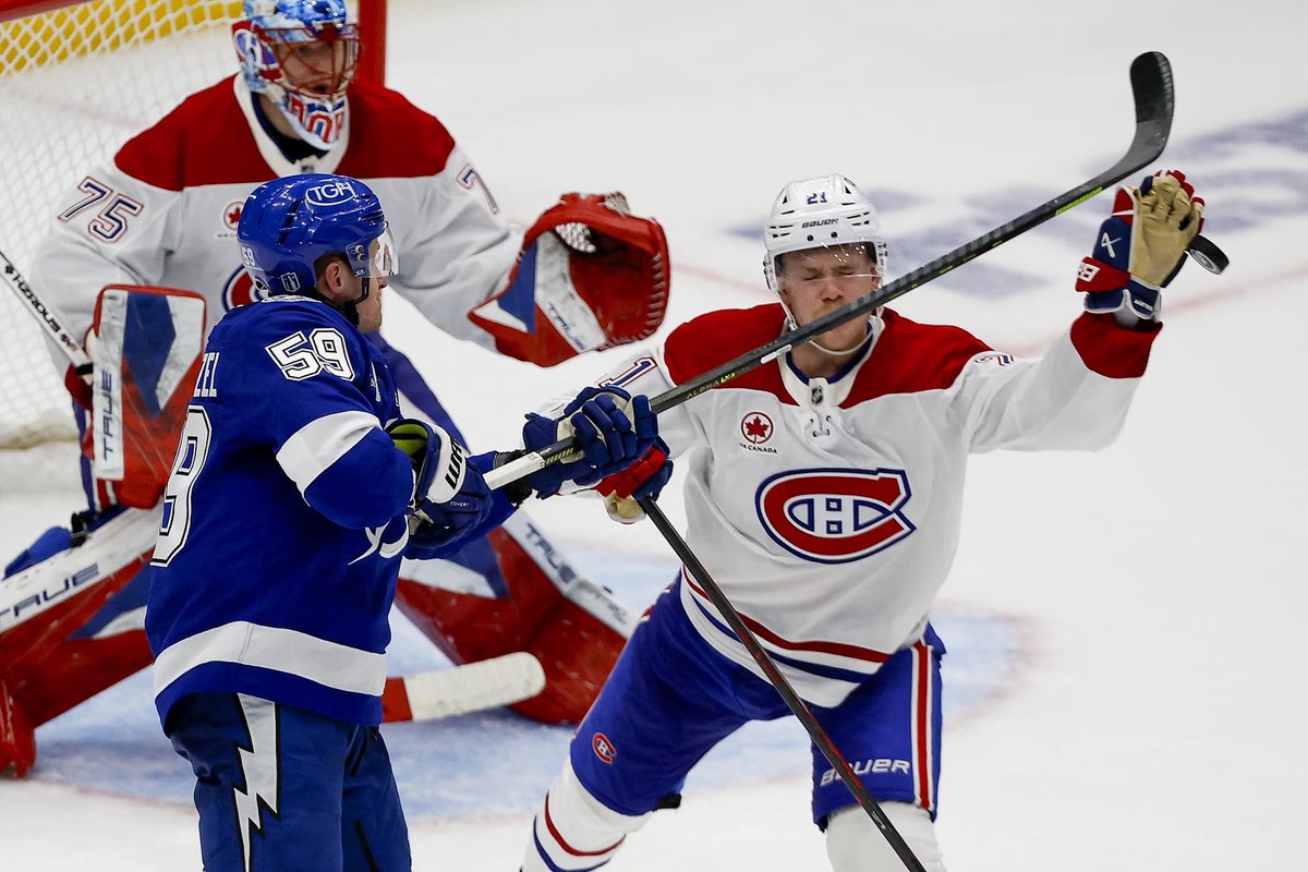 RBLRLightning's tweet photo. Coach Jon Cooper isn't holding back after the Lightning’s 4-3 OT loss to Montreal. Self-inflicted penalties and a Slafkovsky hat trick sink the Bolts in Game 1. Can they find their discipline by Tuesday? 

✍️ https://t.co/bs8MXv5nVa

#GoBolts https://t.co/XedIpMF1sJ