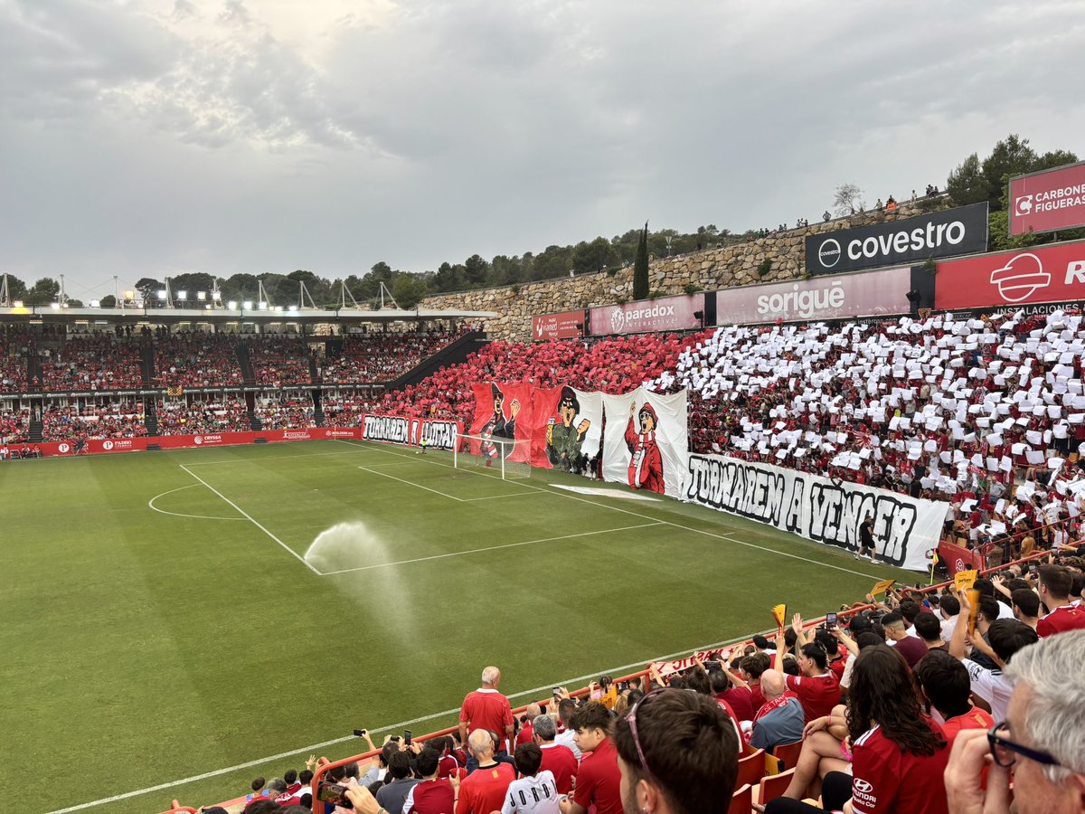 Papi Nàstic tweet media