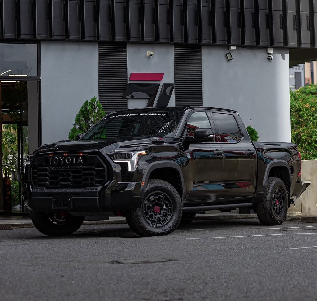 Auto Hail tweet media