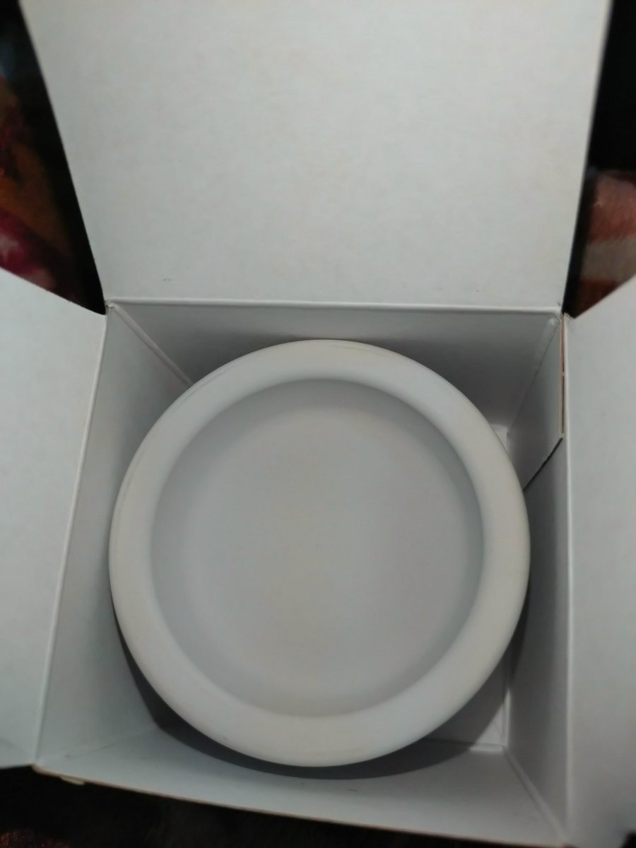 なぜ名 tweet media