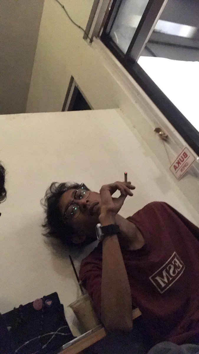 norwoss's tweet photo. Bener iki mas, tp samean delok iki bassist e senden tok kyk wong gak kanggo https://t.co/LlUqejVtTT