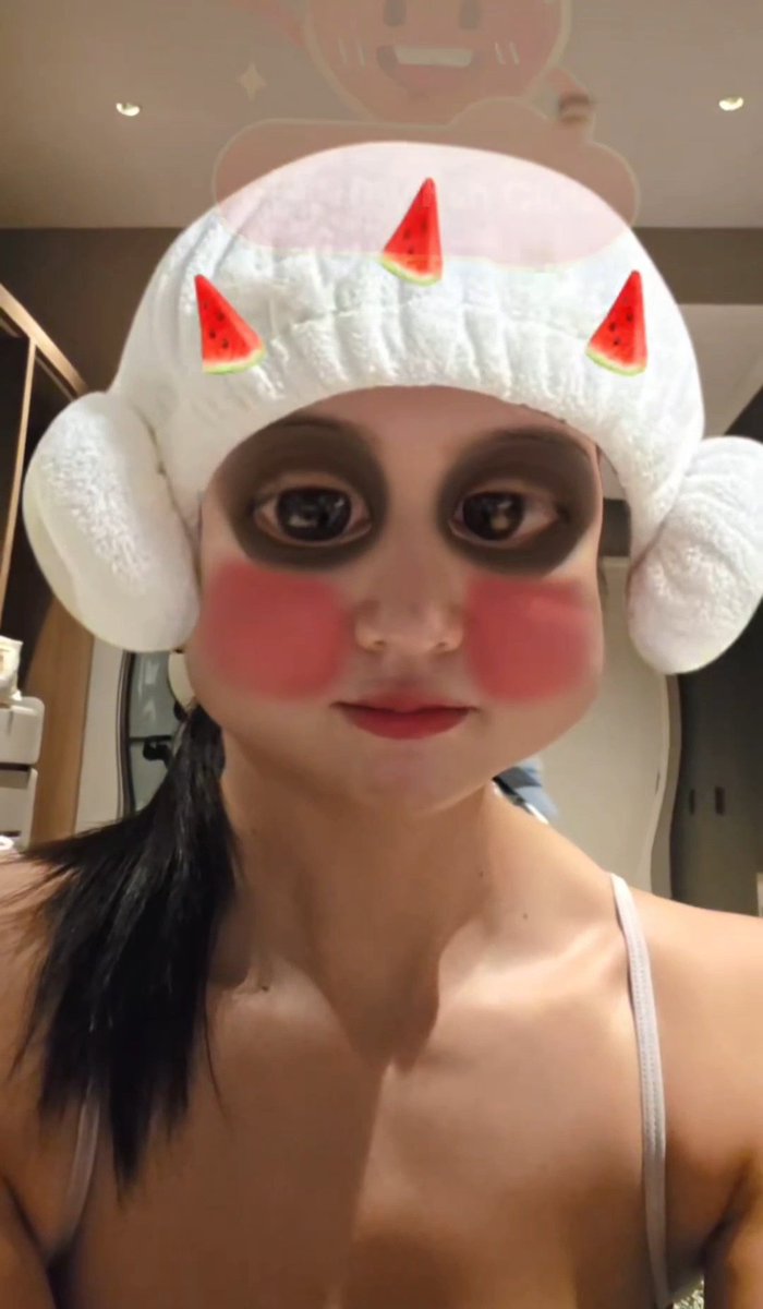 ถ้าไปบอกคนอื่นว่าทุกภาพนี้คือจูนณัณ ใครเค้าจะเชื่ออะลูก 5555555555555