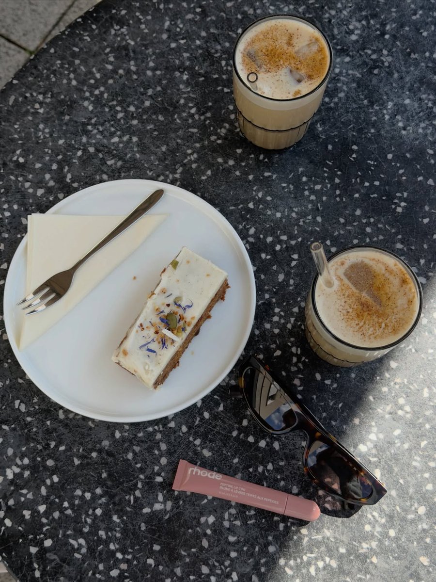 BiancaMoretti93's tweet photo. Stealing half a day of leisure from a busy life☕️ https://t.co/fottiQM46y