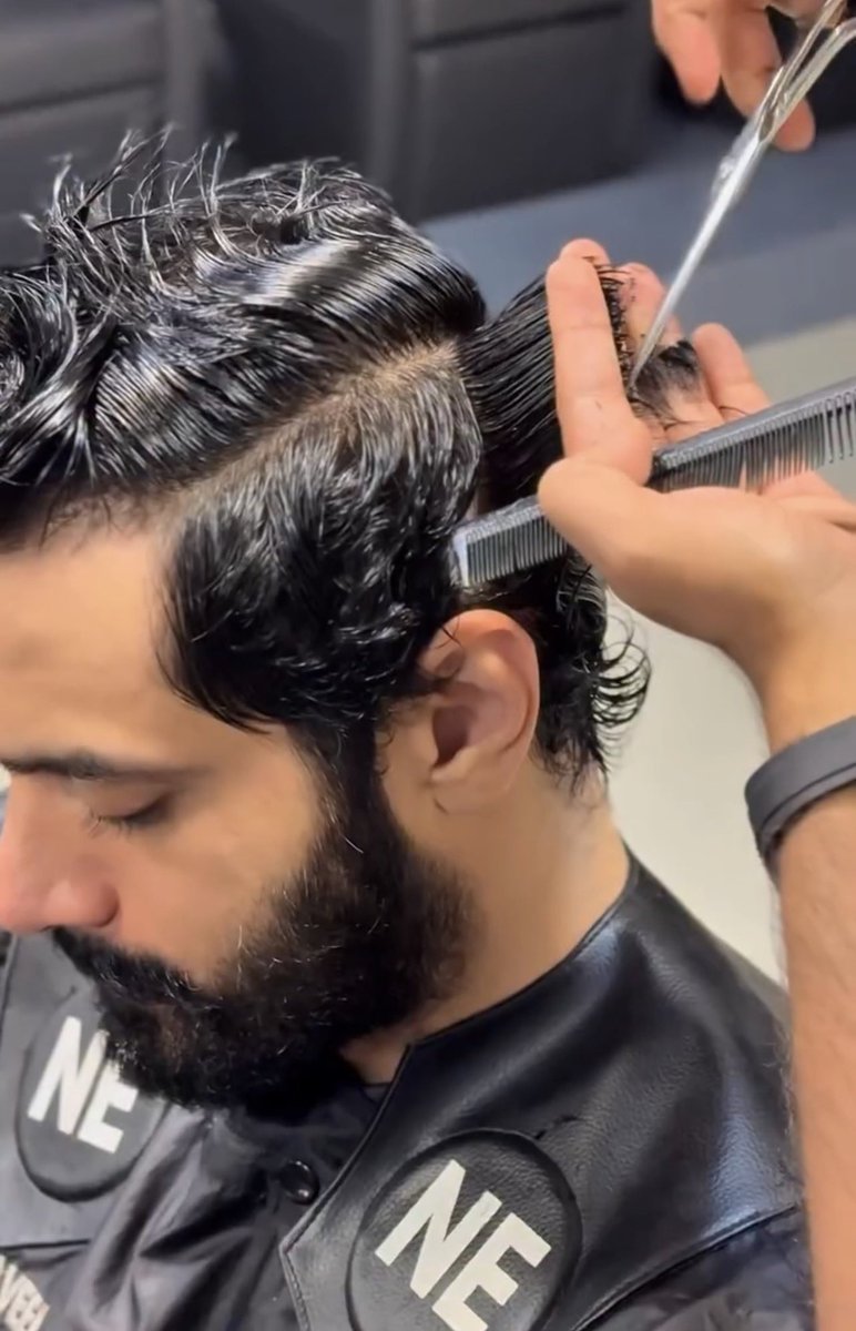 _ramini14's tweet photo. Anyone here recognises this school boy please ? I’m literally drooling over these clips 🤩 Cutest captures ever #WahajAli 🩵
#Transformation #AgingBackwards
Jug Jug Jiyo Bhai @iamwahajali 🩵 https://t.co/KtkZAm98gn