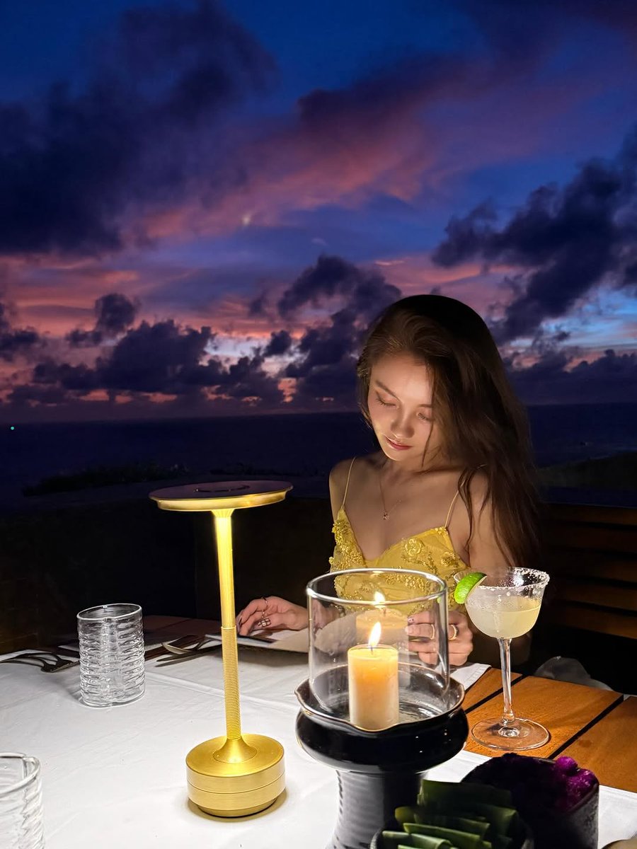 刘, 𝖩. 𝒩𝖨𝖢𝖮𝖫𝖤𝖳𝖳𝖤. tweet media