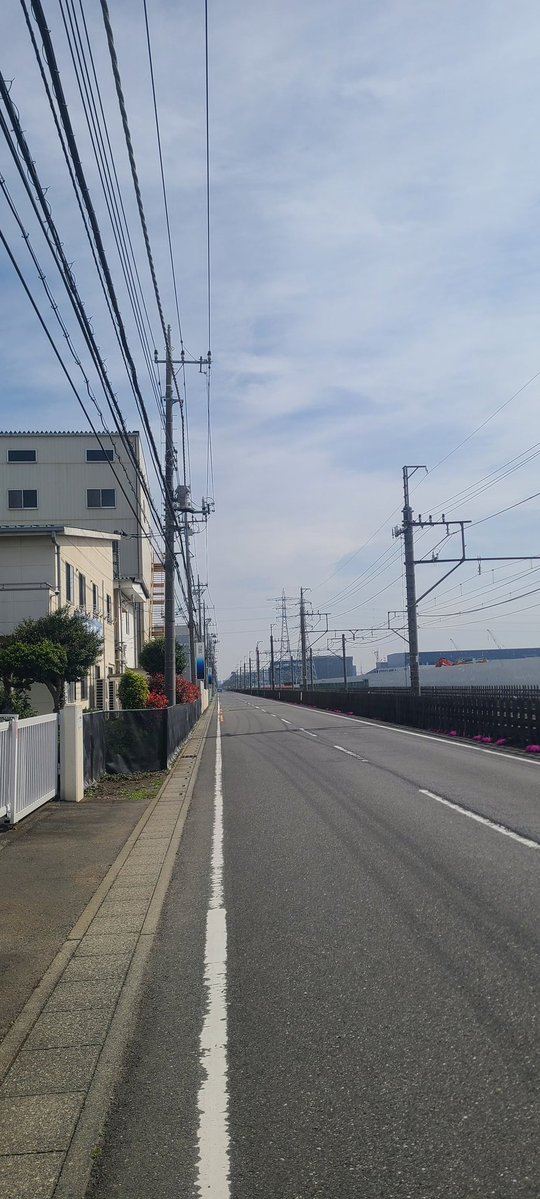 職場でX触らなかったの6年ぶりだ🤣
週末にやりたい放題やってよかった
ステークホルダー多数の前で24時間オンコールってKY通してきたわ
だってスイカSLAだもん🍉
仕事より楽しいことなんてあるかよ(笑)