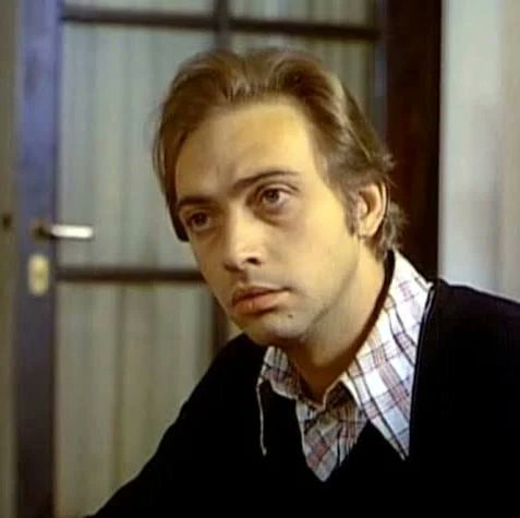 De los mejores actores que tuvo la Argentina.Q.E.P.D Maestro Luis Brandoni.