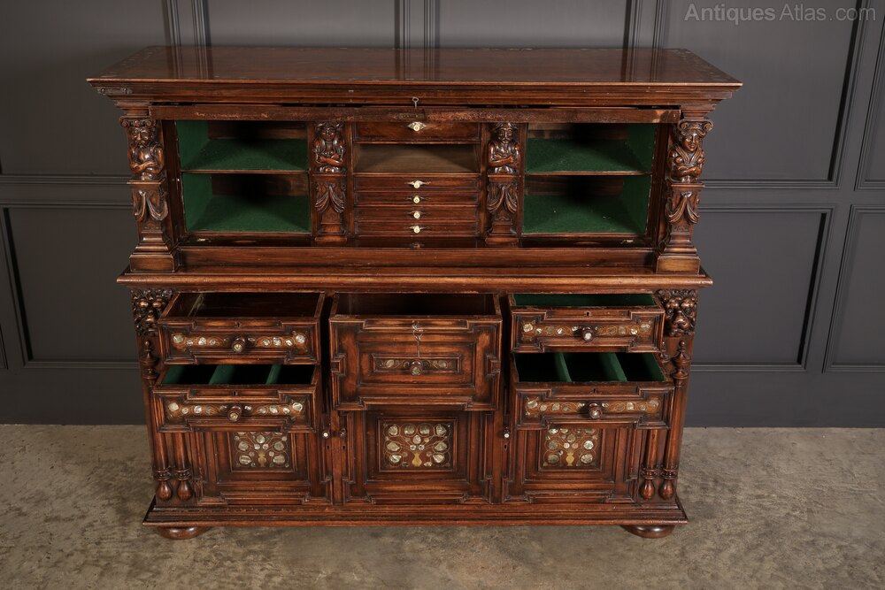 antiques_atlas's tweet image. For SALE on Antiques Atlas we have this
Walnut &amp;amp; Mother Of Pearl Inlaid Sideboard Dresser antiques-atlas.com/antique/walnut… A striking walnut dresser, circa 1880
 listed by  LT Antiques @ltantiques   #antiques #antique #antiquefurniture