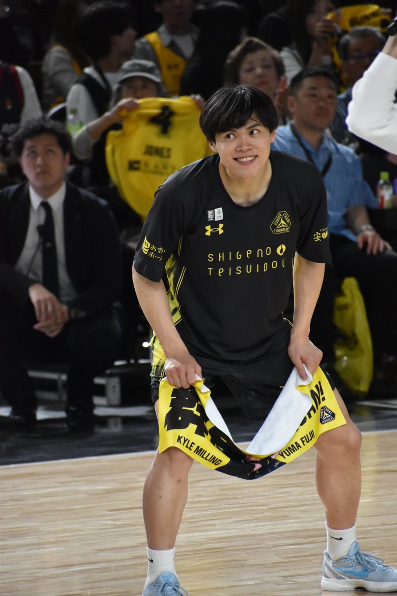 てとて tweet media