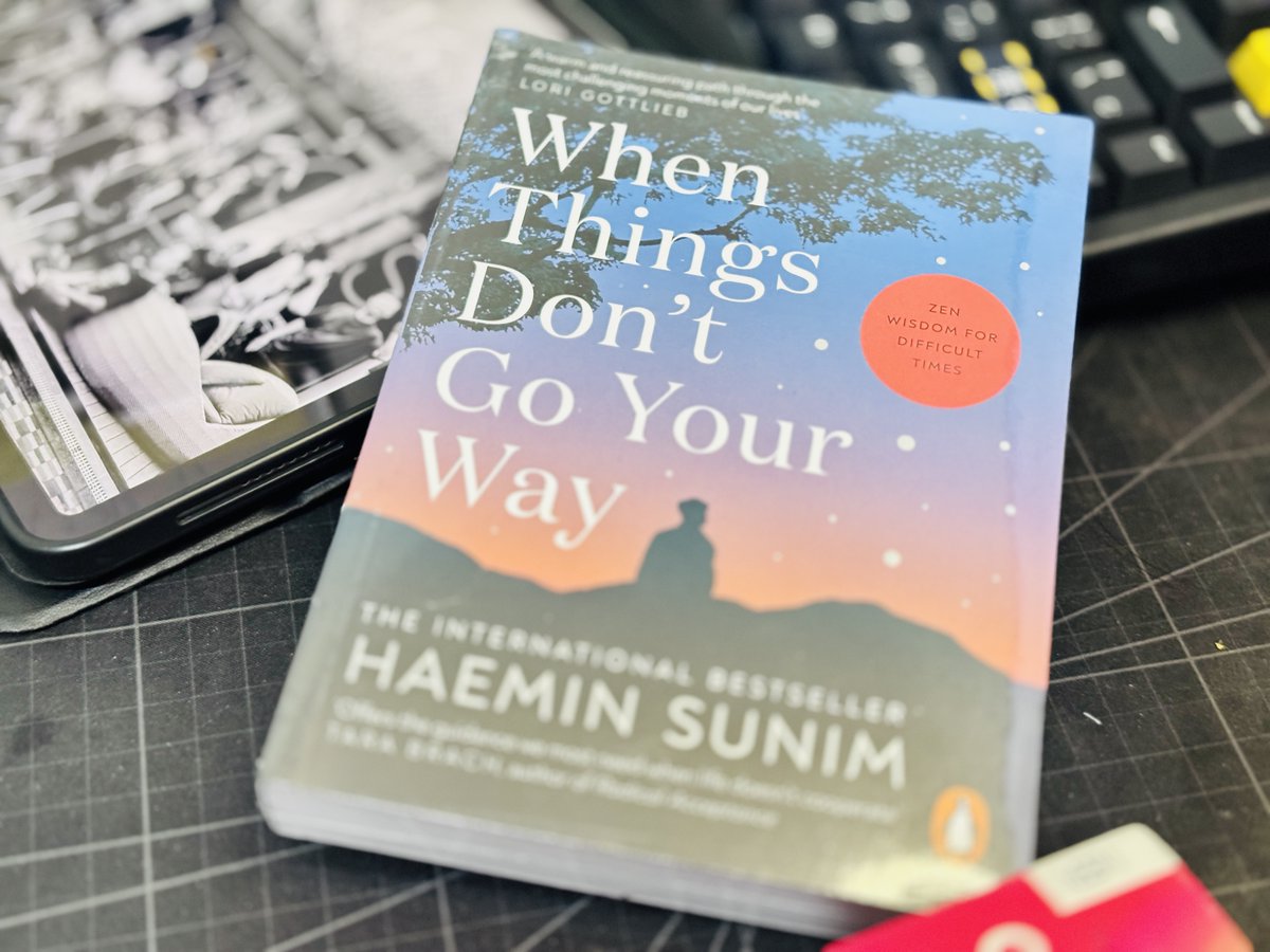 #GiveawayBukuDariFierza

Welcome to the 4th Giveaway! Untuk bulan ini ada 1 buku yang gw dapet dari Könyv Bookstore, yaitu:

"When Things Don't Go Your Way" - Haemin Sunim  

Buku ini soal satu hal yang paling susah: menerima. Kehilangan, kegagalan, rencana yang berantakan.
