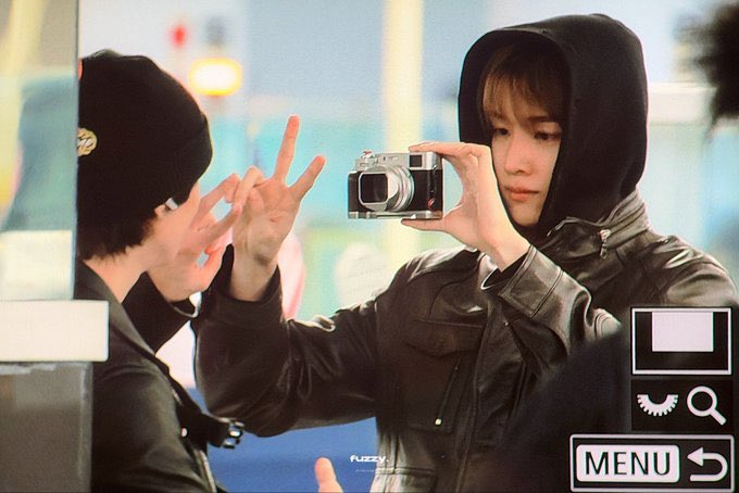 no context tonsyong tweet media