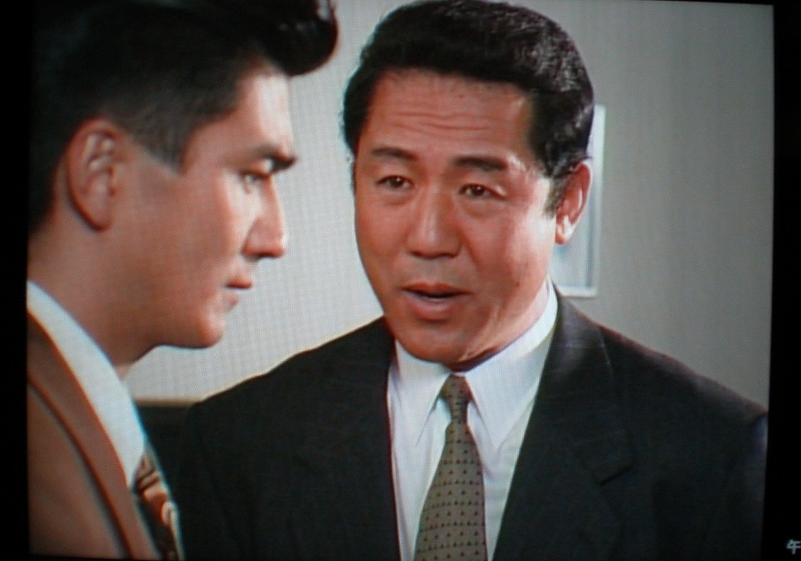 1banboshi_'s tweet image. #HOTEL 第2シーズン9話 ホテル相手に詐欺を仕掛けた清水宏次朗さん。だが小林稔侍さんに嘘がバレてやや引き気味。そして出て来た松方弘樹さんに低く丁寧に「本当の事をお話し下さい」と言われただけで白旗。怖過ぎるのでしょうがない。ビー・バップのヒロシがイキッてみたら極道の迫力に負けた感。