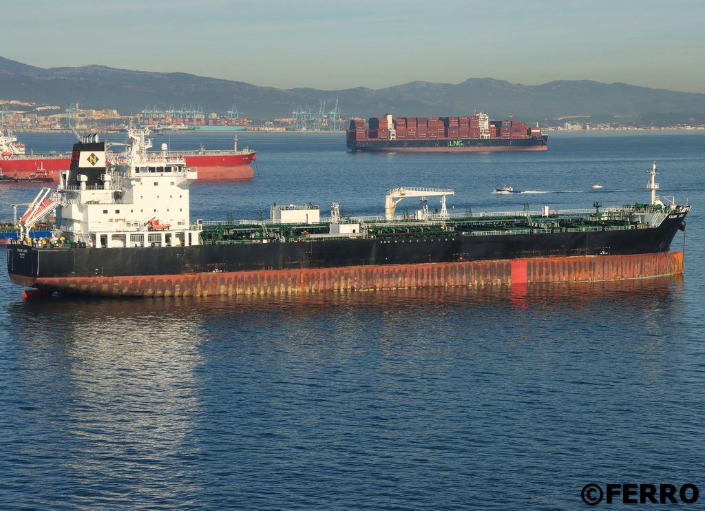 Gibdan1's tweet image. Tankers in the Bay of Gibraltar #shipsinpics #ships #shipping #shipspotting

⚓️RED GARNET
⚓️ANDROS
⚓️FRANK LIGHT
⚓️MAERSK KATARINA &amp;amp; CAPE ANTIBES