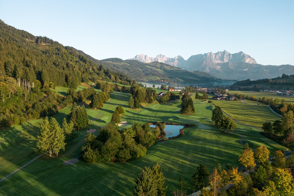 Breiti's tweet image. Al-Khaffaf Ali Alexander, the organizer behind the 2026 Austrian Alpine Open, shared insights on the event's transformative impact on the business landscape. tinyurl.com/2rpd6p3b 🇦🇹🏌️💸 #austria #tirol #austrianalpineopen #golftourism #tourism #dpworldtour #golfbusinessmonitor