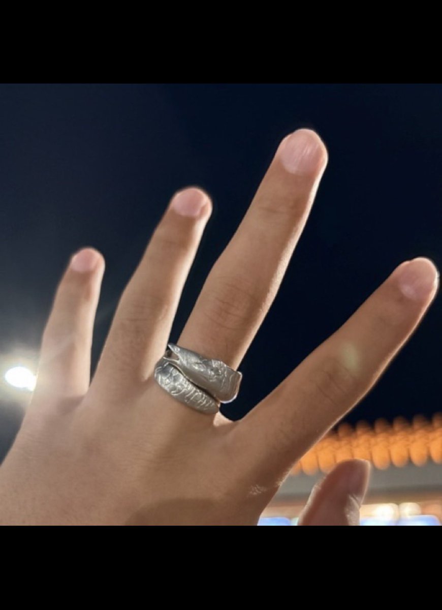 博物マニアで買った指輪お気に入り
#いなばや

<a href="/inaba_ya_tw/">いなばや 4/11-12 博物マニア No.72</a>