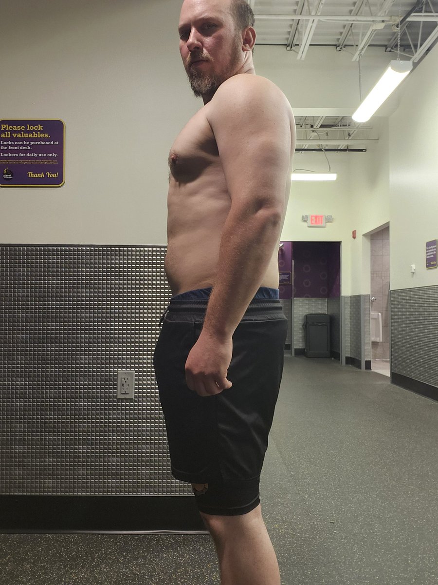 T0talReck's tweet image. Hit chest, shoulder, and arms yesterday. Im sooo feeling it today. 
It feels good to be sore... 

#Gym #Gymrat #workoutmotivation
#Motivation #fitness #FitnessJourney #Arms #gymbro
#Summer