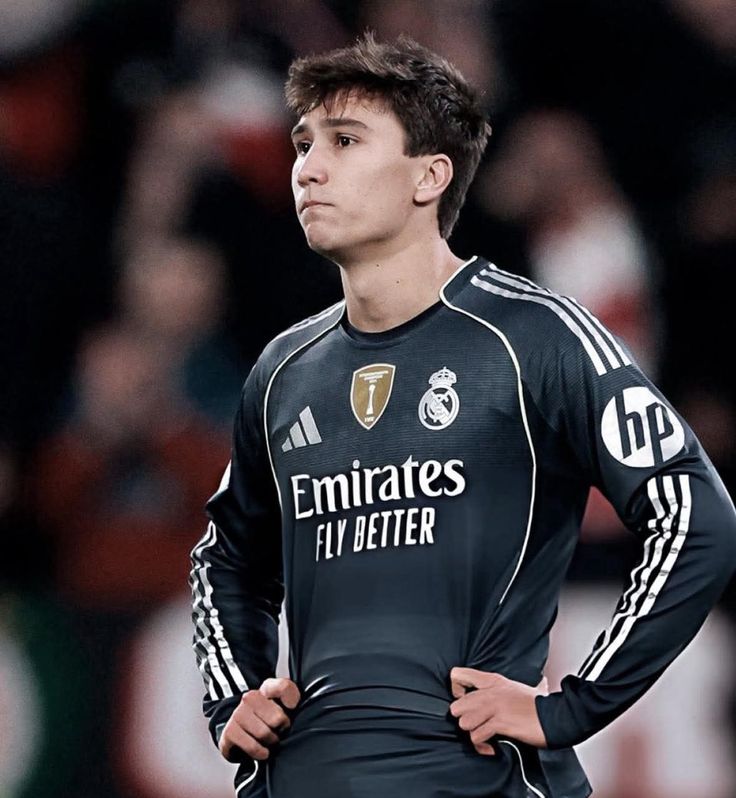 (fan) REAL MADRID FANS 🤍 tweet media