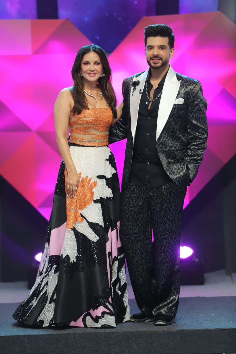 Sunny Leone tweet media